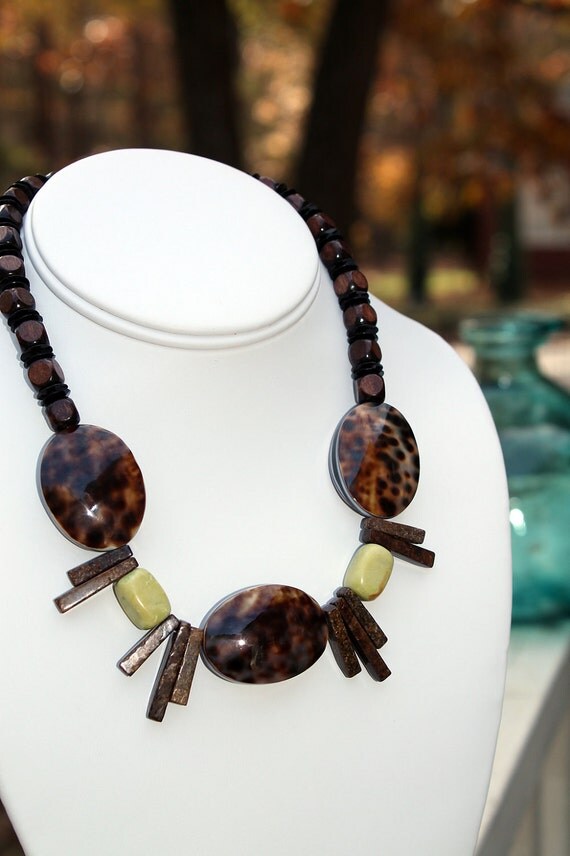 FREE SHIPPING Pago Pago - Chunky Statement Necklace Tiger Cowrie Shells, Yellow Turquoise Gemstones (Tribal, Ethnic, Stylish) FREE Gift Box