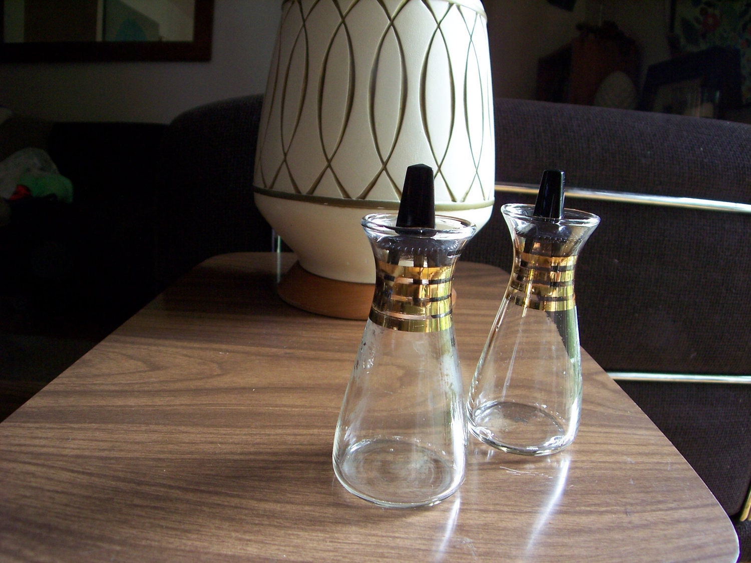 Mid Century Pyrex Salt and Pepper Glass Shakers with Gold Stripes