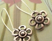 Daisy Earrings, Silver Flower Funky Dangle Earrings, Daisy Flower, Fun, Cute Metal Earrings, Teen Jewelry