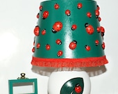 More than a ladybug. Lamp with ladybugs and a pair of earrings with every order free of charge