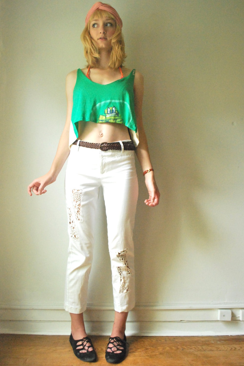 Lace Peekaboo White Denim Capri Pants- Size 2