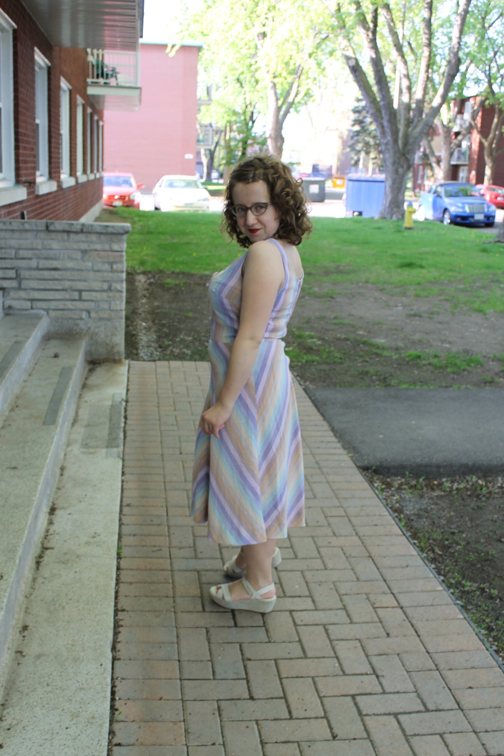 Late 1960s/Early 1970s Pastel Chevron-Stripe Sleeveless Summer Frock / M Medium