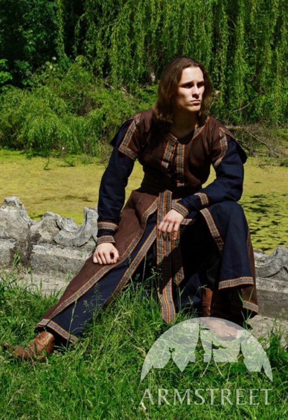 Medieval Men's Costume: Long Tunic and Overcoat Set