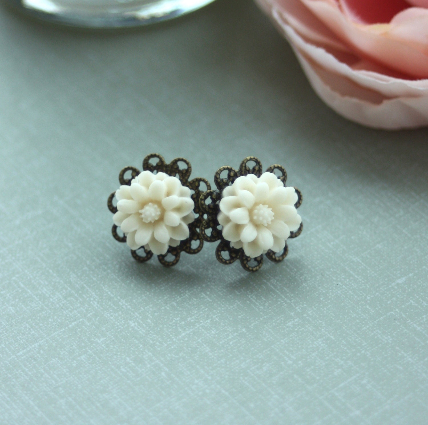A Light Ivory Daisy Chrysanthemum Flower Antiqued Bronze Filigree Post Earrings. Bridesmaid Earrings. Bridesmaid Gifts. For Daughter.