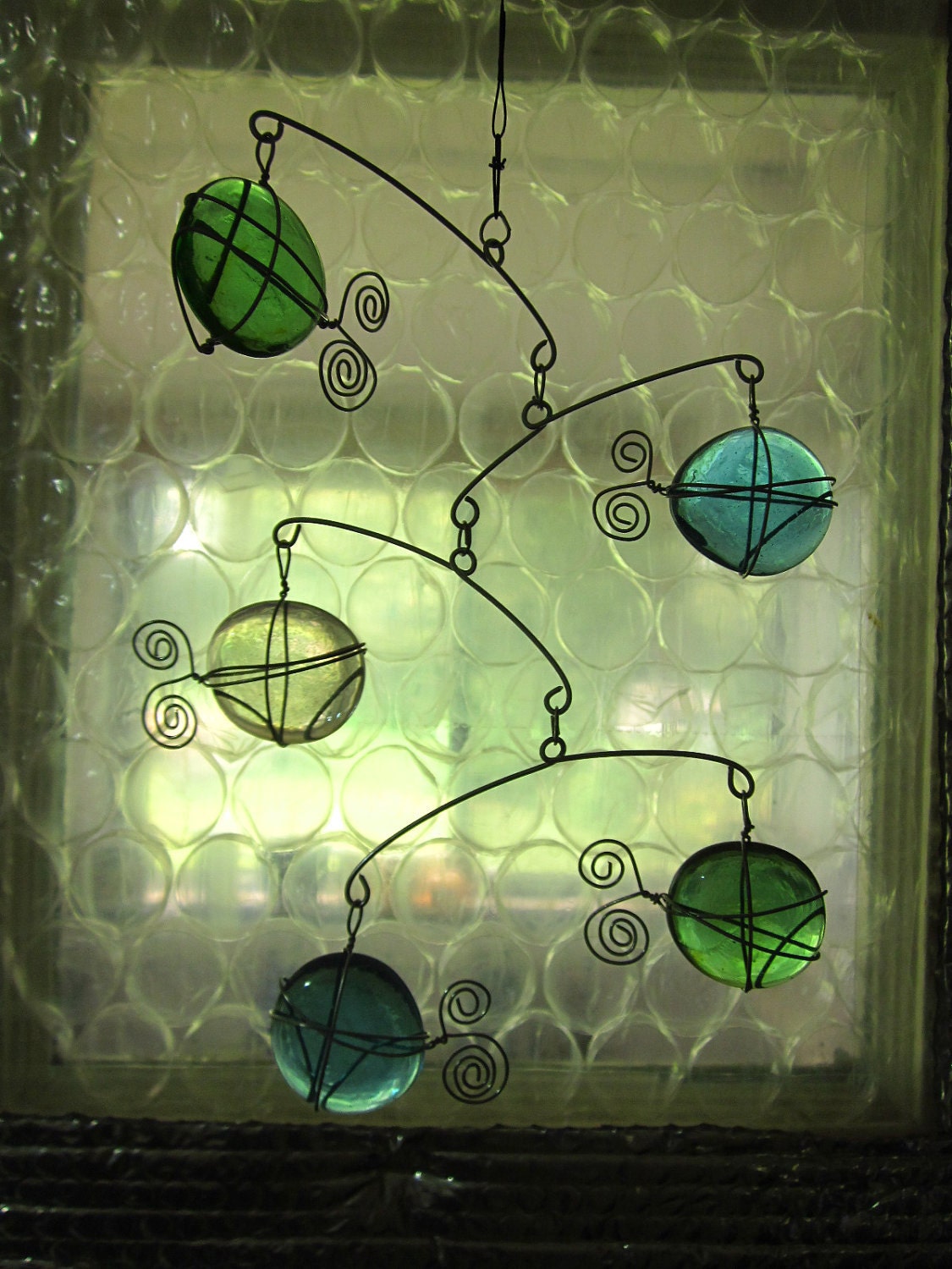 MOBILE COLORED GLASS