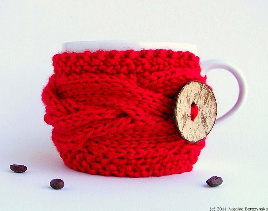 Christmas Red Cup Cozy - Coffee Cozy - Winter Santa Cranberry Holly Berry - natalya1905