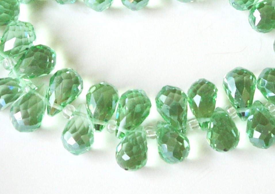 Green Faceted Quartz Briolettes Crystals (8) Beads Top Drilled Crystal Briolettes