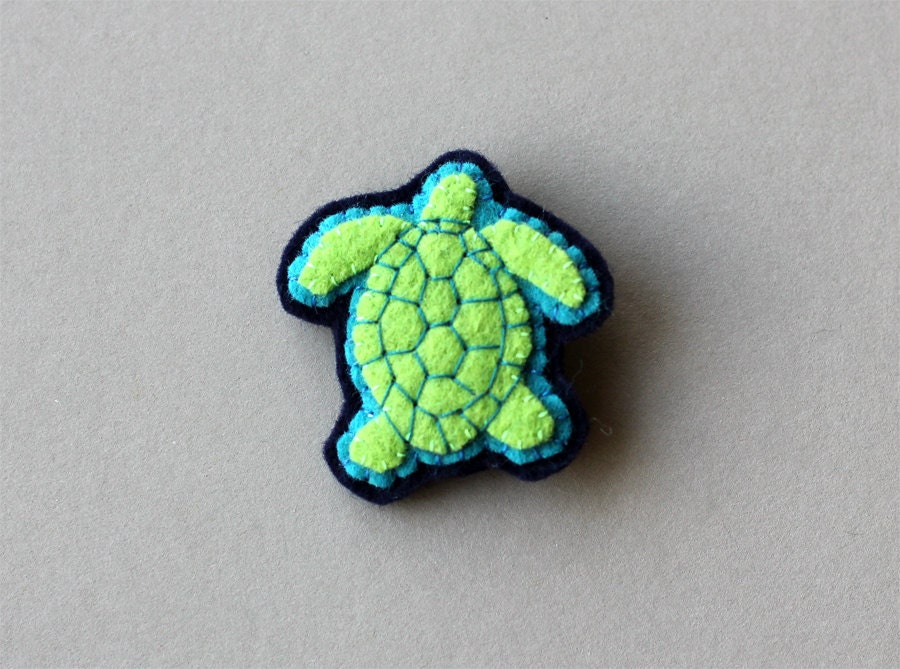 Sea Turtle Felt Brooch, Animal Brooch, Pin - Green Turquoise Aqua