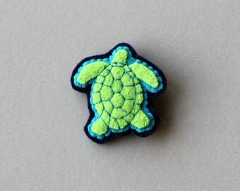 Sea Turtle Felt Brooch, Animal Brooch, Pin - Green Turquoise Aqua