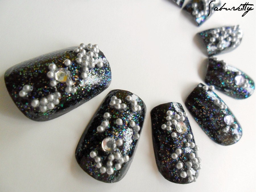 Galaxy Nails 3D Constellations Beading art silver black large caviar star fake nail design simple body jewelry intergalactic