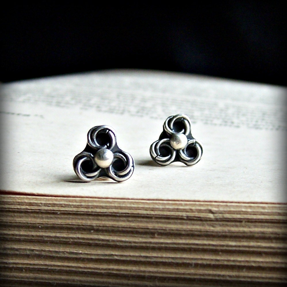 Trefoil earring studs, silver post earrings, small flower studs, floral earrings, petal, metalwork, metalsmith, rustic earrings