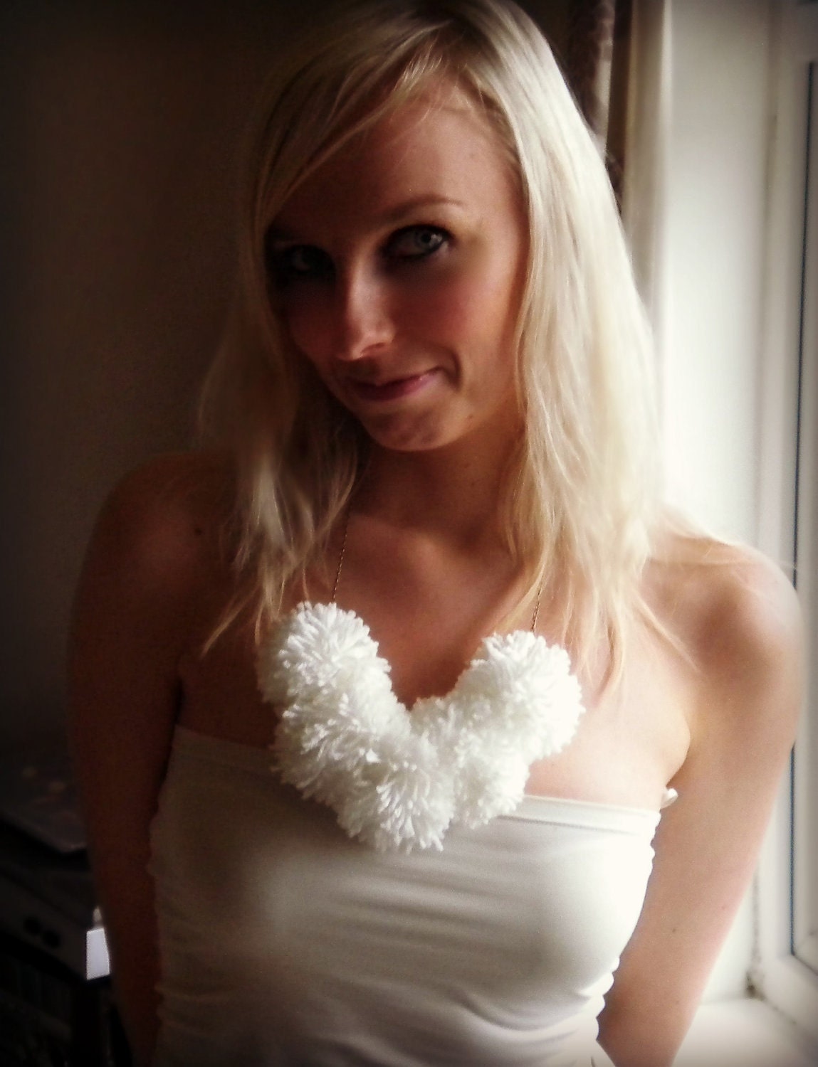 Pom Pom Statement necklace in white Fiber art necklace