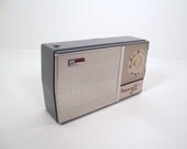 Vintage Transistor Radio Wilco Deluxe 8 Transistor Coat Pocket AM Radio Model ST-88 Made in Japan in 1963 Eye Candy Fathers Day
