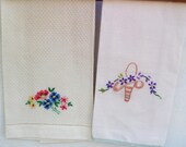Kitchen Tea Towels Embroidered Linens French Country Decorm Flower Basket  White / Purple / Blue