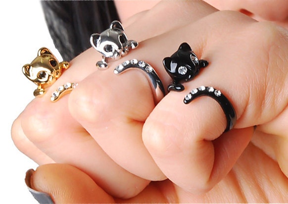 This Week ONLY - Till Stock last - Buy 2 Get 1 Free & 15% Coupon Code for all Shops items  - Beautiful Swarovski Crystal Cat Ring