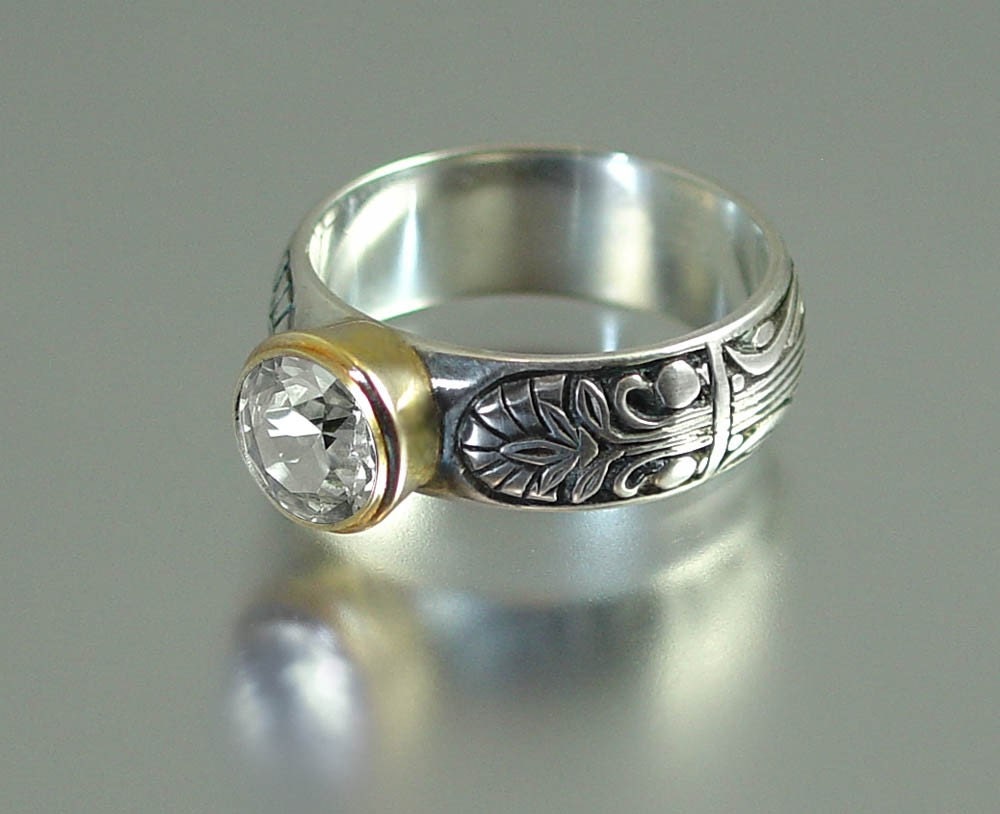 ALEXANDRIA 14K gold White Sapphire ring