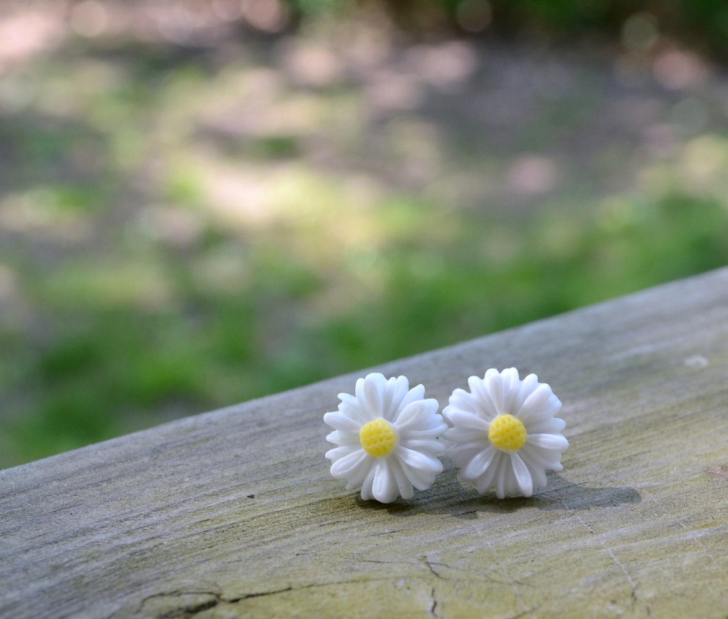 Daisy Earrings - Gifts Under 25