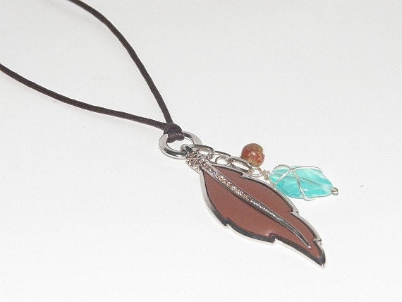 Country Boho Wire Wrapped Leaf Necklace, Western Leather Jewelry