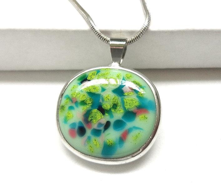 Fused glass pendant (fg225)
