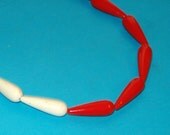 SALE - Vintage 1950s Rockabilly Red and White Lucite Beaded Necklace