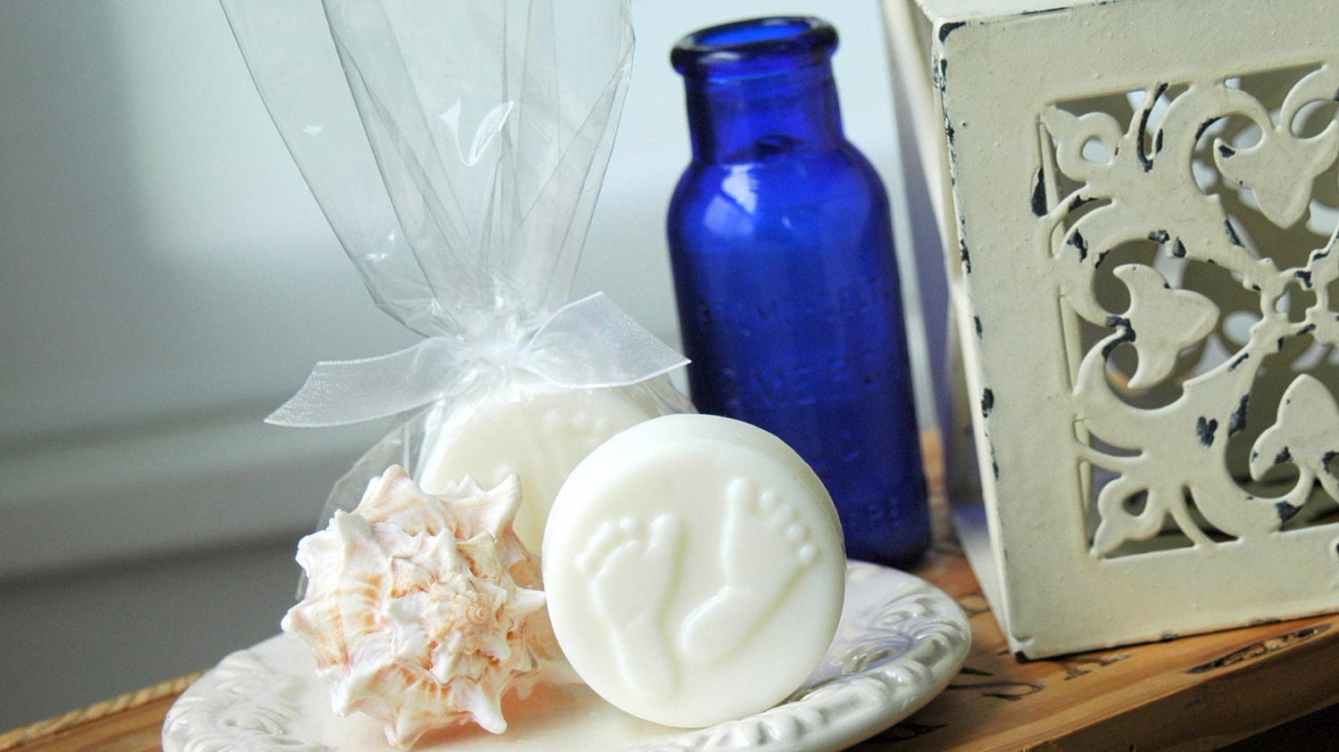 50 . Beach Wedding Favors . Footprint Soap Wedding Favors . Baby Shower / Bridal Shower