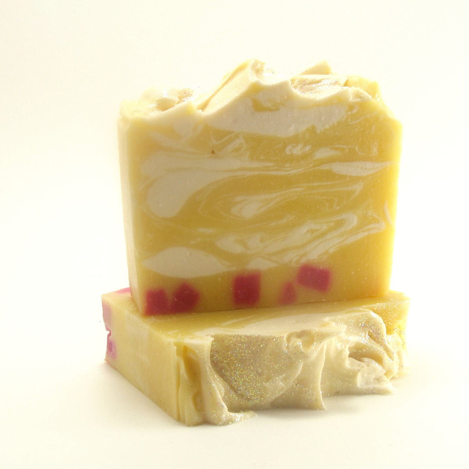 Soap - Southern Berry Tea - A Summer Delight Shea Cocoa Butter Vegan Wedding Favor