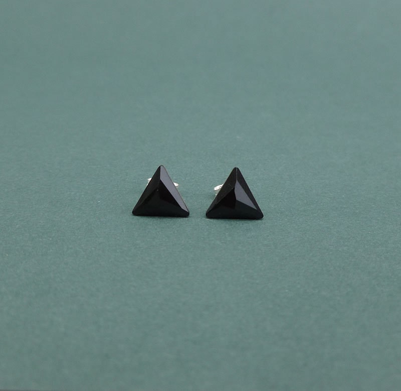 sweet jet black triangle stud earrings swarovski crystal sterling silver posts