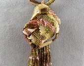 golden crème origami necklace