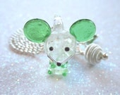 Squeaky Little Mouse glow in the dark necklace (Green)