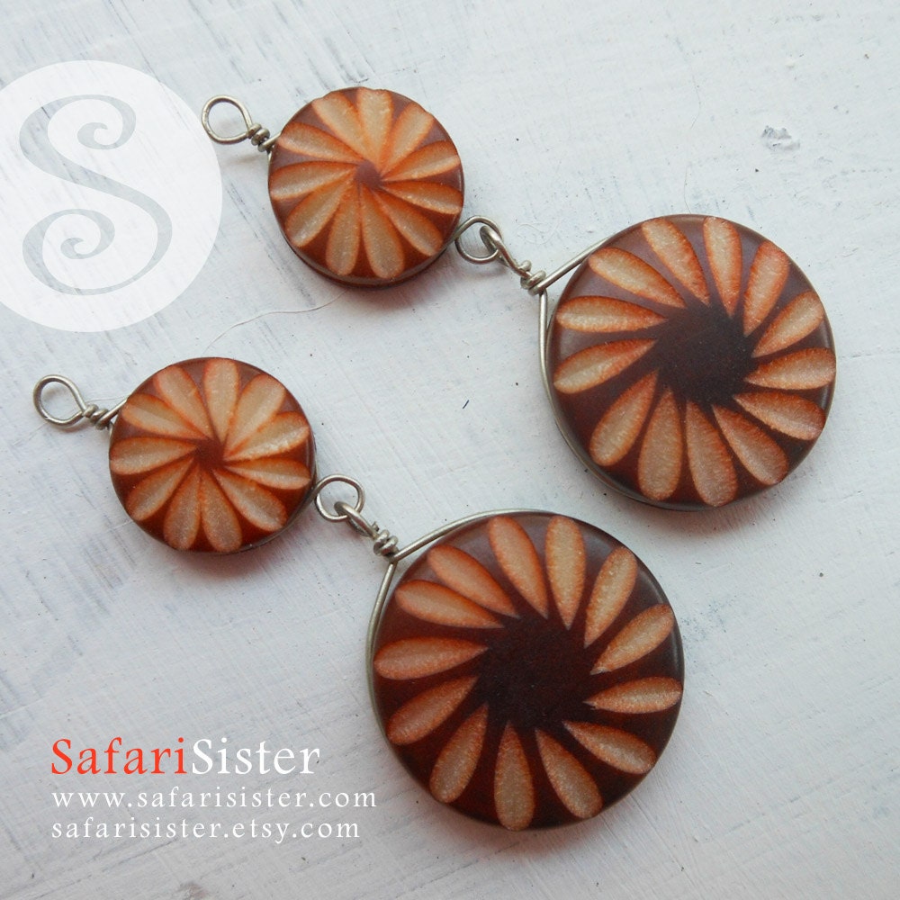 NEW 2 PCs Cafe Carved Palm Ivory Earring, Component, Jewelry Making, Supplies