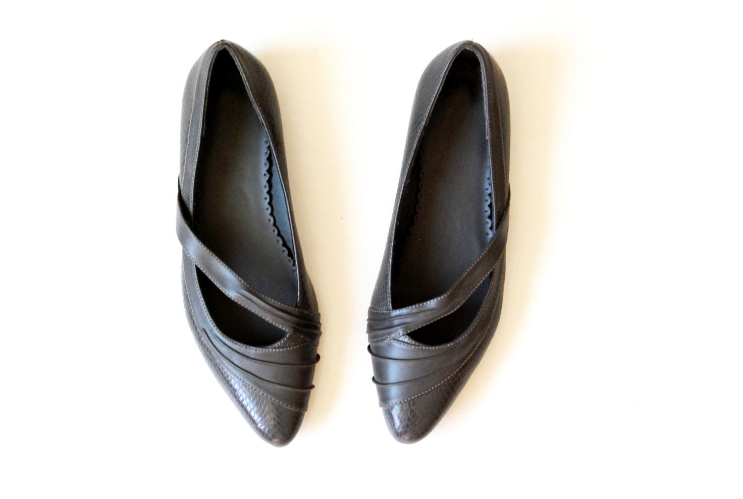 vintage SNAKESKIN flats /  1980s bandage CUT OUT skimmers
