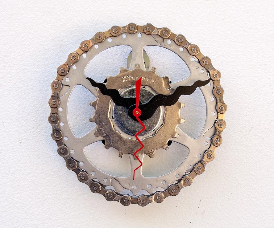 Recycled Bike cassette gear Clock