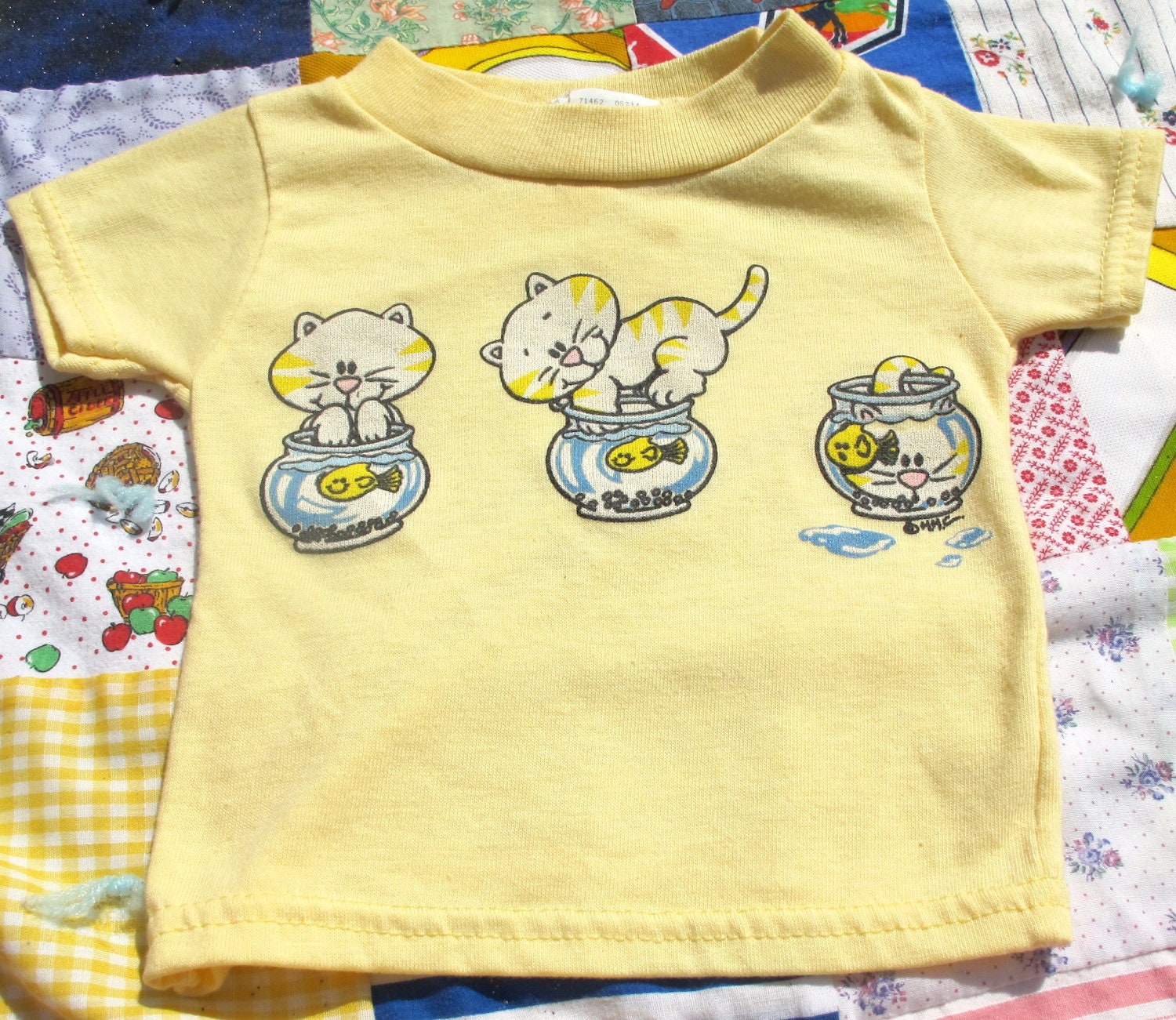 Vintage Kitty T-Shirt 6-9 Months