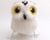 Needlefelted Snowy Owl in Natural White Felt Bird with Fluffy Face