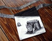 Vintage Camera Hipster Crossover zipper purse