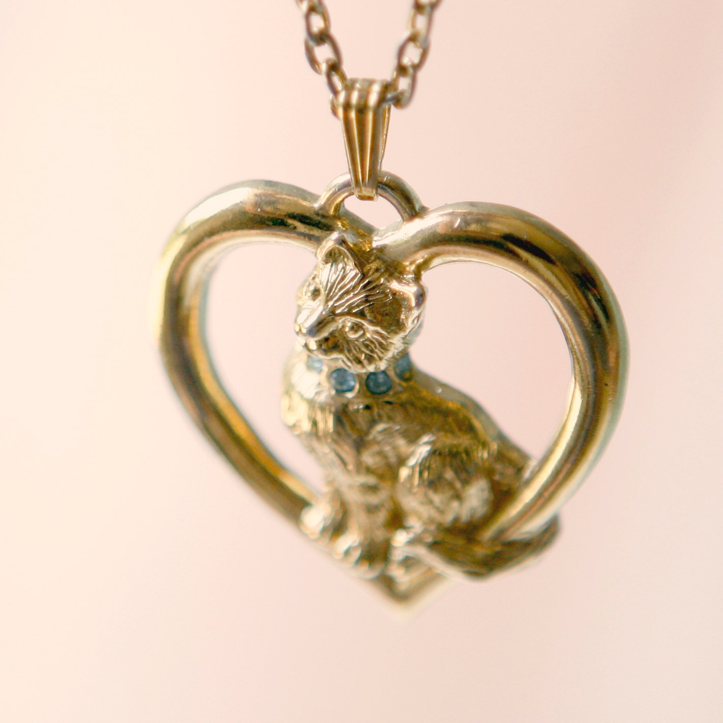 vintage kitty love necklace, gold heart