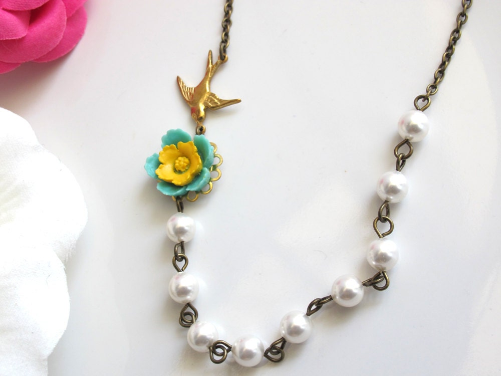 Nature Spring Green Yellow Flower, Swarovski Pearls, Gold Brass Swallow Necklace. Bridal Wedding Style. Bridesmaid Gift