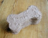 Dog sympathy gift - Plantable seed paper - dog bones for a canine lover - Memorial made of handmade paper & Forget-Me-Not flower seeds