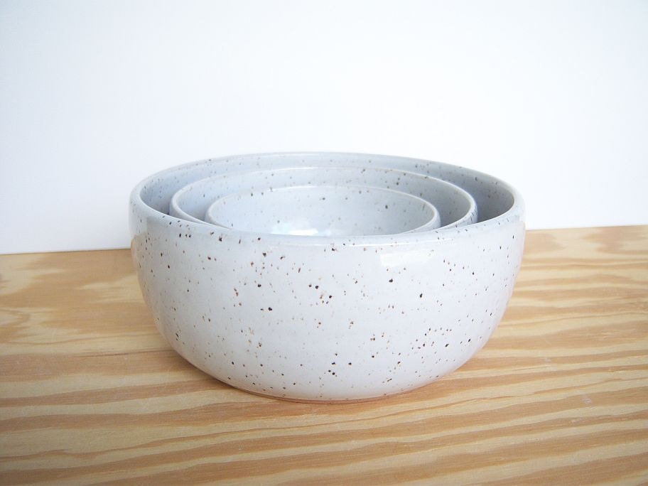 Stoneware Pottery Nesting Bowls in Glossy White Speckled Glaze