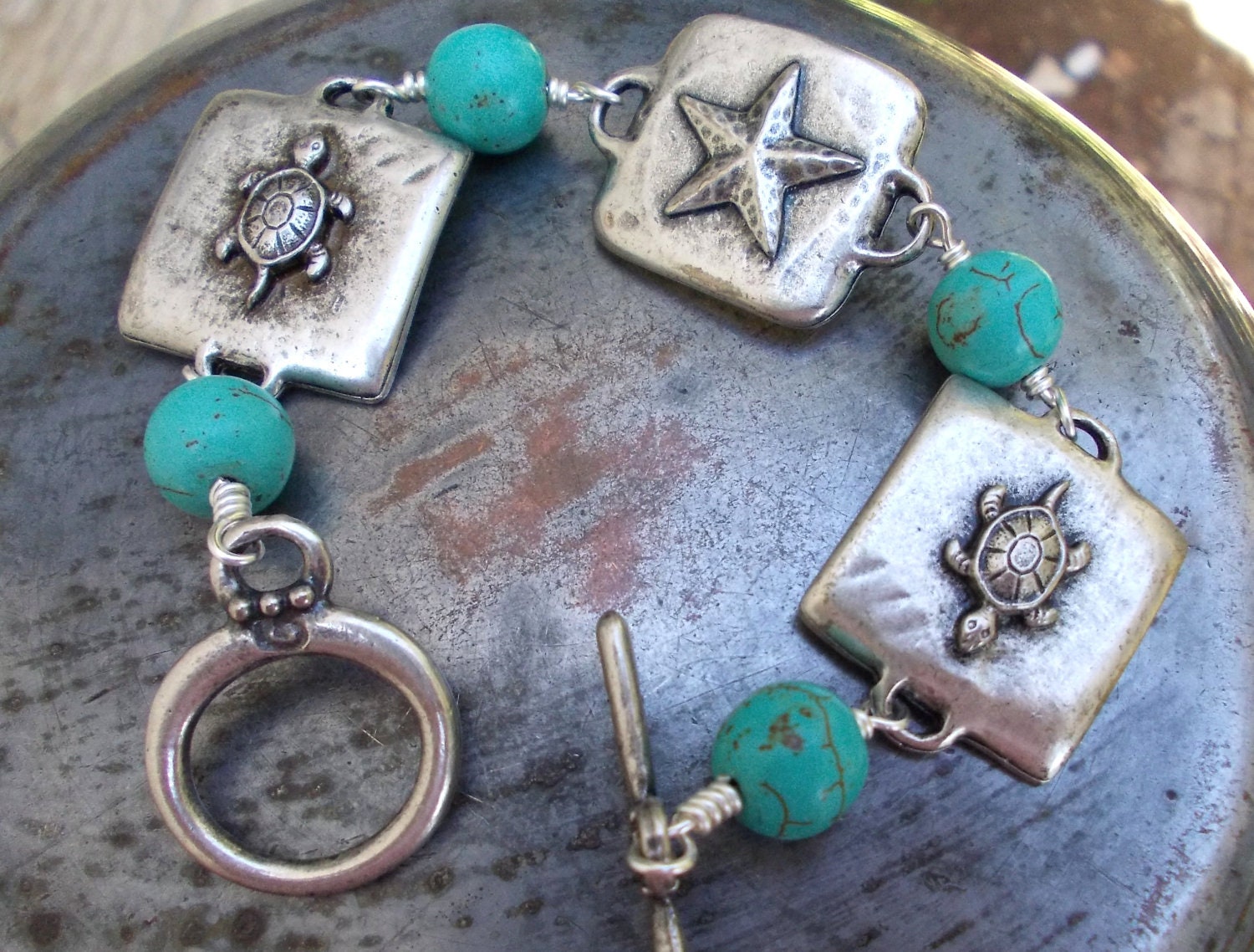 Sea turtle and starfish women's bracelet turquoise stone silver charm toggle clasp blue green gemstone ocean animal beach bangle wrist cuff