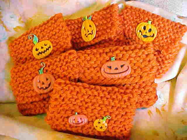 HALLOWEEN GIFT BAGS--Hand Knit-- for Party Favors, Game Prize Bags, Candy Bags, Gift Bags
