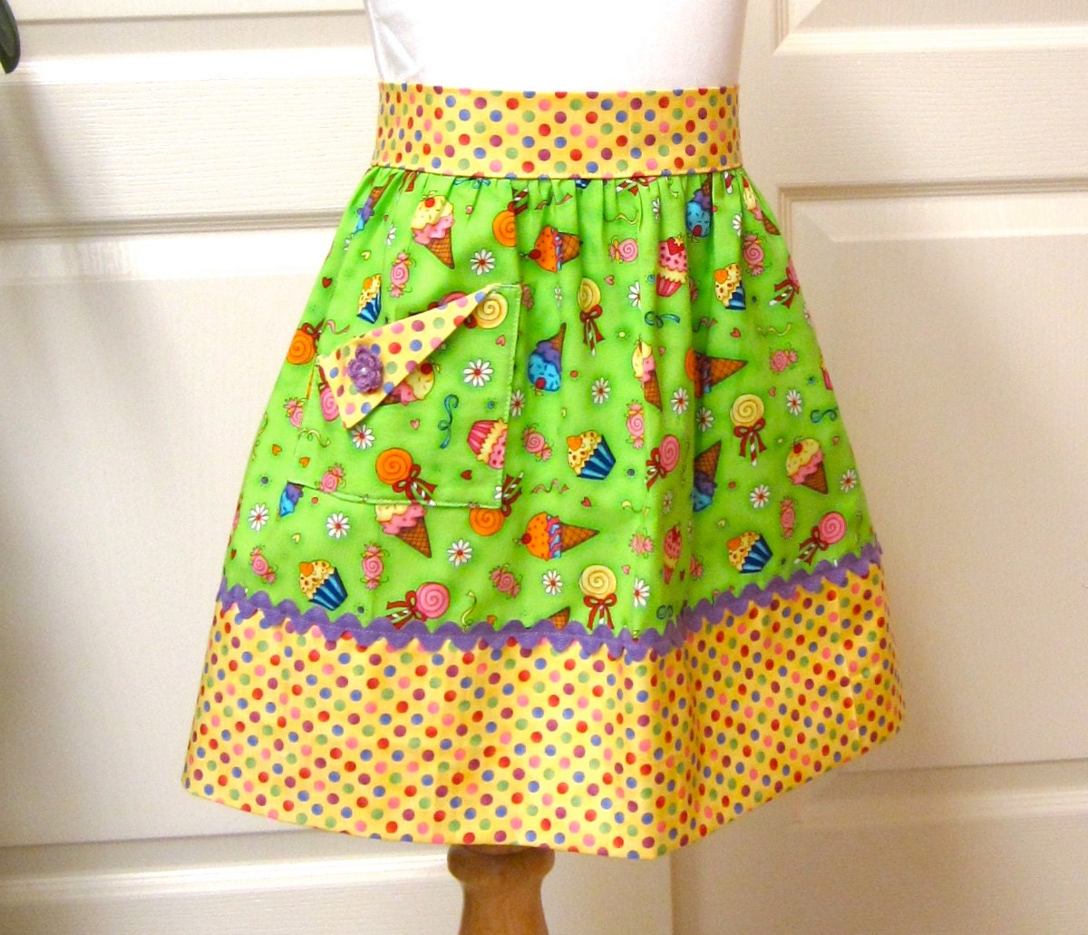 Girls Retro Apron, Cupcake Lollipops - Flair for Cooking Cute Apron - Ready to Ship