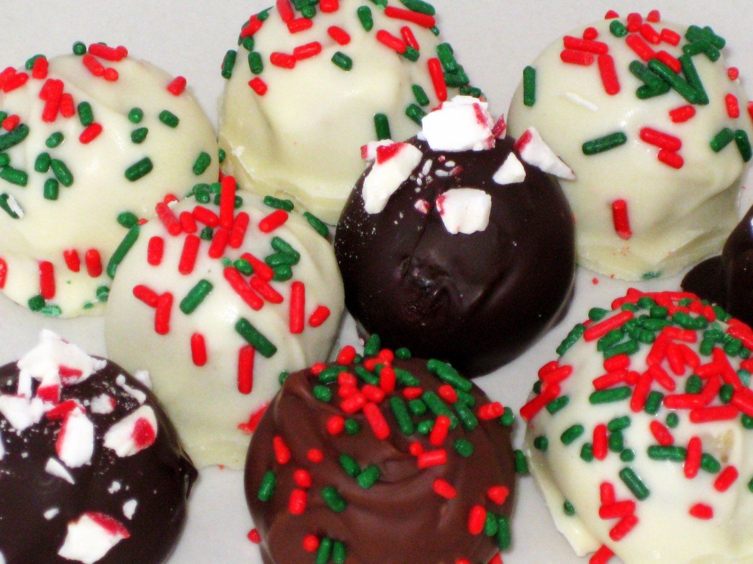 Fresh From the Day Gourmet - 1 Dozen (12) Cake Balls Valentines Day Gifts Holidays Birthday Gifts Party Favors Sample Chocolate