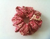 Scrunchie - batik fabric - red