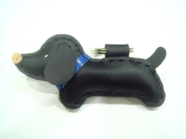 Bully the dachshund Leather Keychain ( Black / Blue Collar )