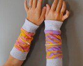 Wrist Warming Wallet - Hot Pink Zubaz