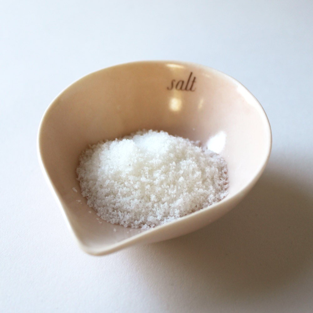 small gourd bowl salt cellar in dusty pink
