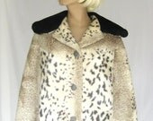 Vintage 70s Faux Fur  Leopard Print Cape