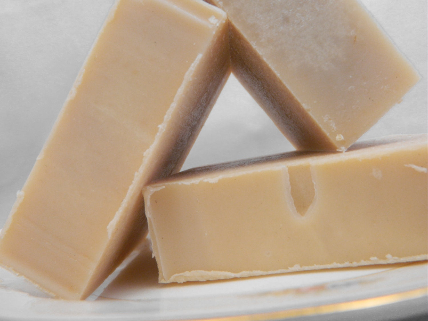 Love Spell Goats Milk Shampoo Bar