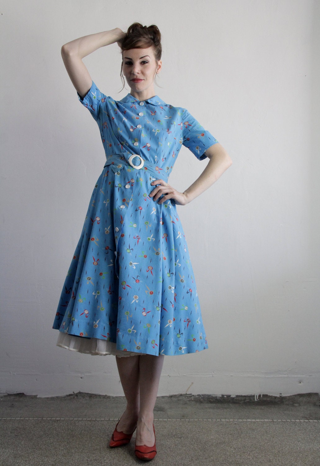 Vintage 50s Dress . Bunny Print . Mid Century Gown . High Fashion . Teal Blue
